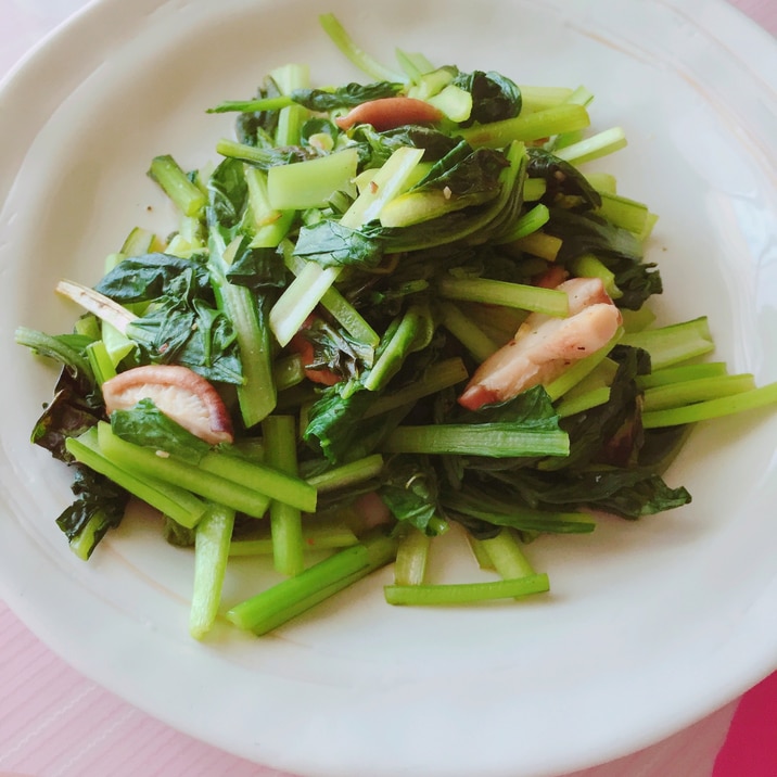 小松菜と椎茸のニンニク炒め レシピ 作り方 By ウキウキるんるんkitchen 楽天レシピ